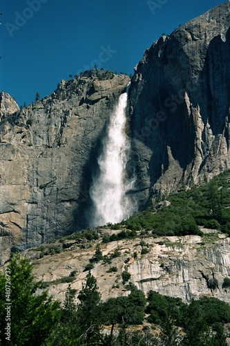 Wasserfall im Yosemite National Park, Kalifornien photo