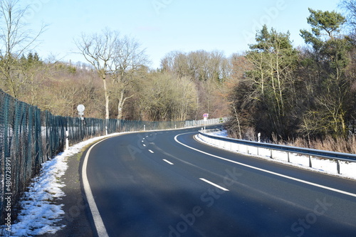 Landstraße neben Pflanzgarten, Nordschleife, Winter 2022 photo