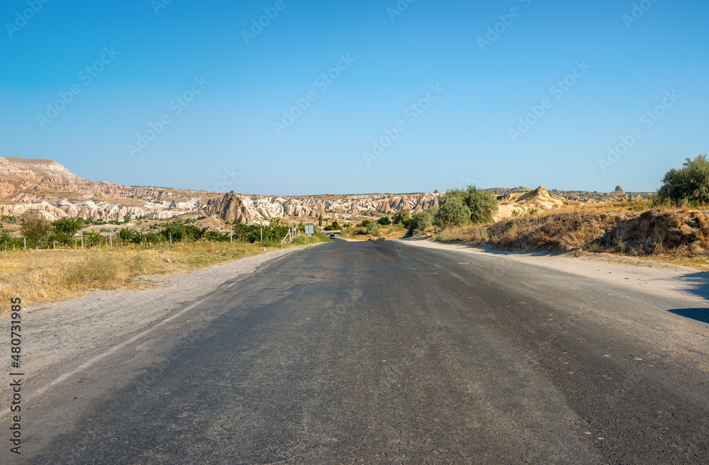 Road near Love Valle