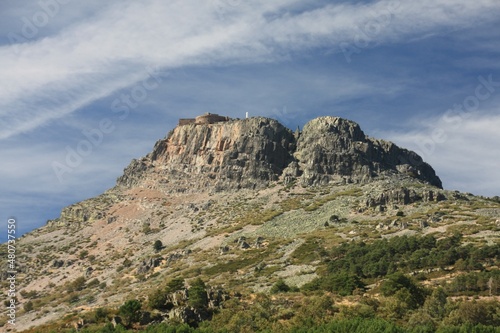 Peña Francia, 1727 metros de altura, es una montaña de la Sierra de Francia, provincia Salamanca, comunidad autónoma Castilla y León Primer plano © APsormen