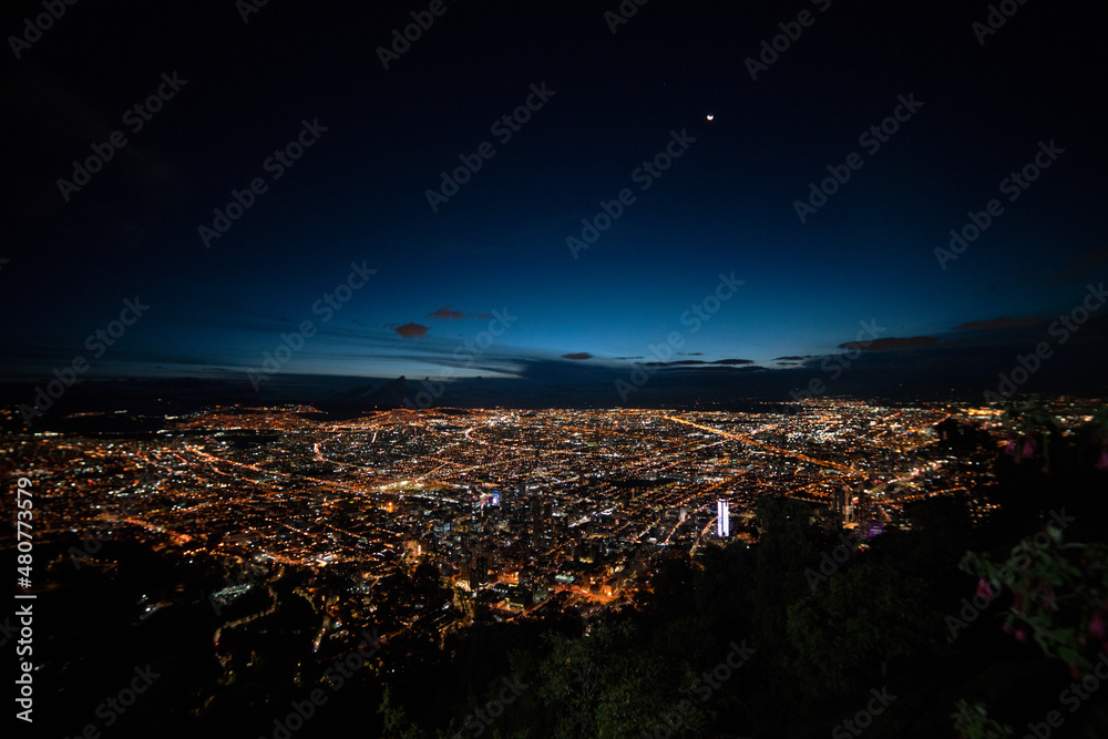 Fototapeta premium night view of the city