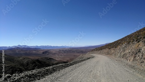 Foto tomada en la cuesta del Abra del Acay, Salta, Argentina. En formato 16x9 para fondos o impresiones. 