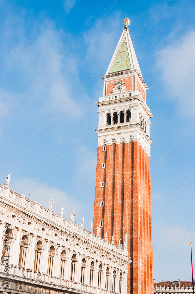Venedig, San Marco, Markusdom, Marktplatz, Dogenpalast, Lagune, Insel, Altstadt, Touristen, Sommer, Italien