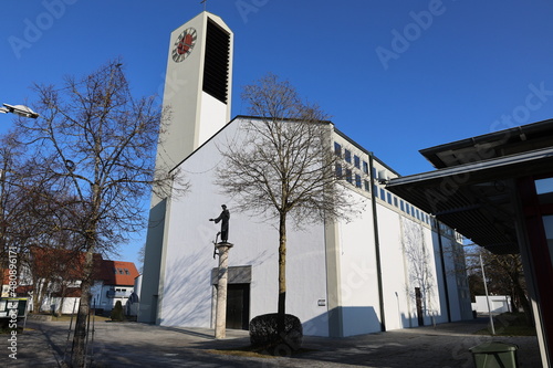 Kirche St. Franziskus Neufahrn Bayern