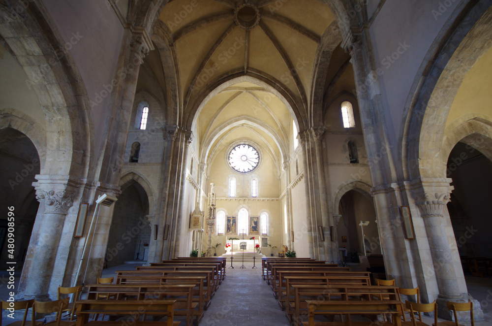Manoppello - Abruzzo - Abbey of Santa Maria d'Arabona - The internal part of the church