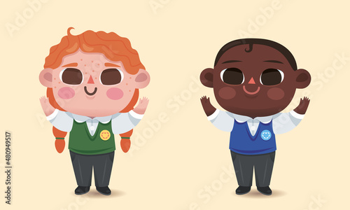 Jeunes enfants habillés de l'uniforme de leur école, fillette aux cheveux longs et roux type Caucasien, garçon souriant type Africain, camarades de classe, éducation et amitié, illustration