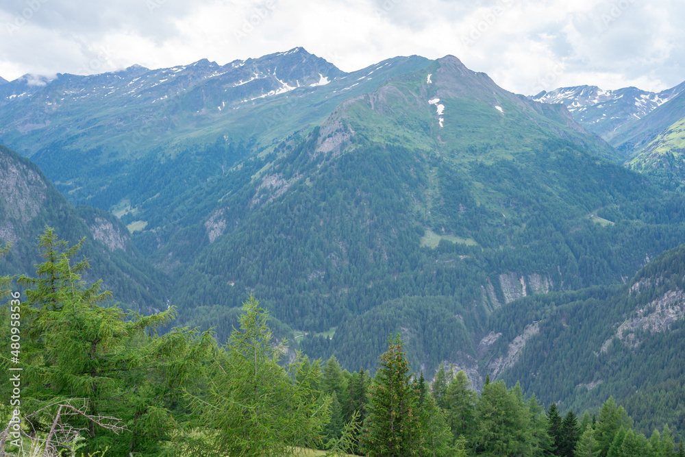 Obraz premium Alpine mountains in Austria. Grosglockner road in fog