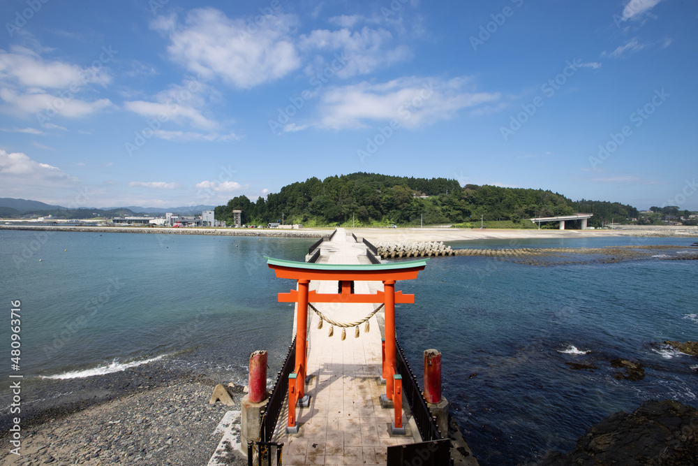 宮城県 南三陸町 サンオーレそではま海水浴場と荒島 Stock Photo Adobe Stock
