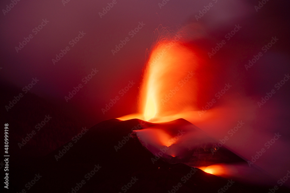 Long time exposure of an erupting volcano during night