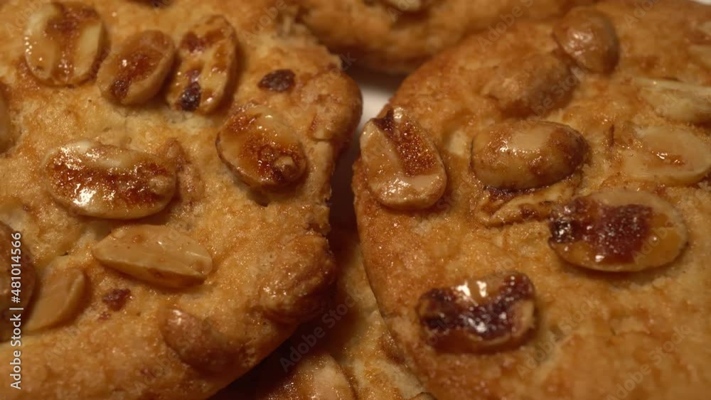 Rotation Cookies With Peanut Pieces