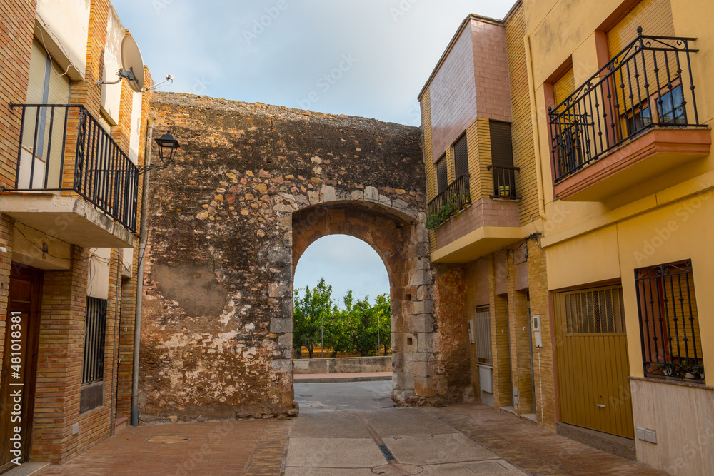 Mascarell (Nules), Valencian Community, Spain. Historic medieval archway entrance in the only completely walled village of the region.