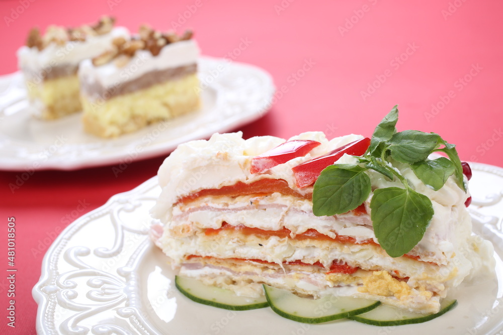 Salty cake of roasted peppers, cheese and ham Salty cake of roasted peppers, cheese and ham