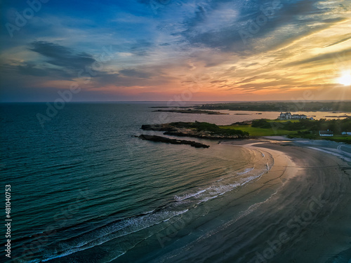 Schilderij op canvas Aerial View of Bailey Beach Newport, RI at Sunset