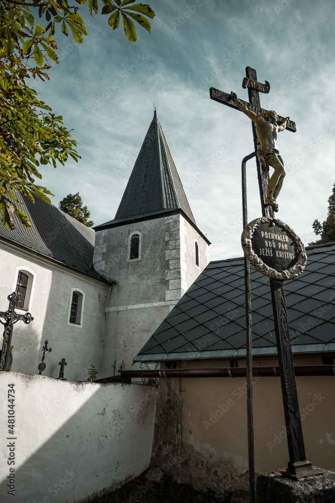 Φωτογραφία Church in Nicov, the highest located romanesque church in Czech republic
