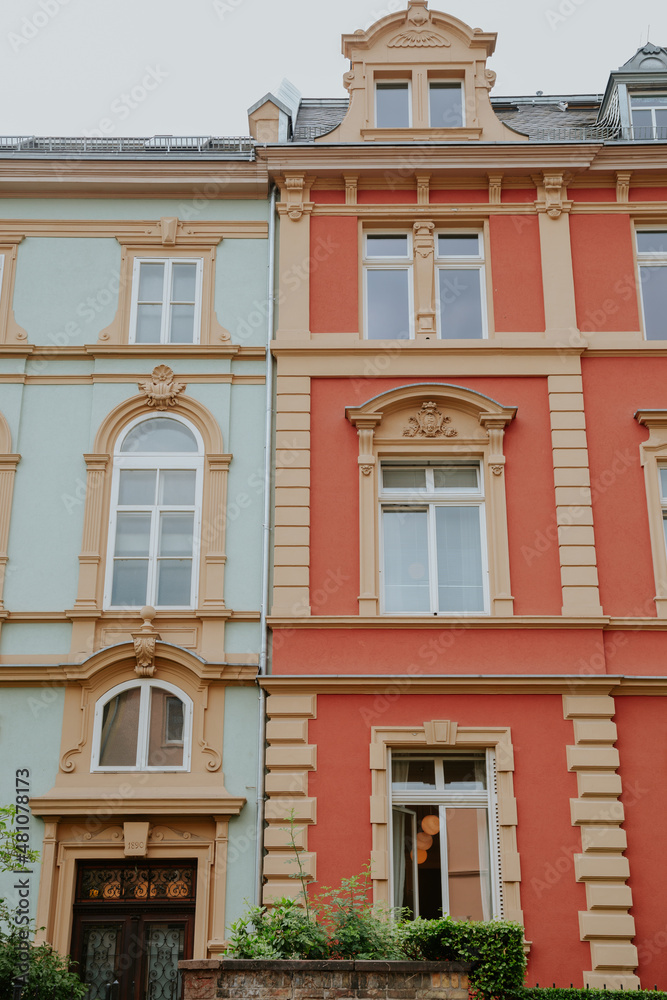 Obraz premium Old town street, facade of colorful building in Frankfurt, Germany