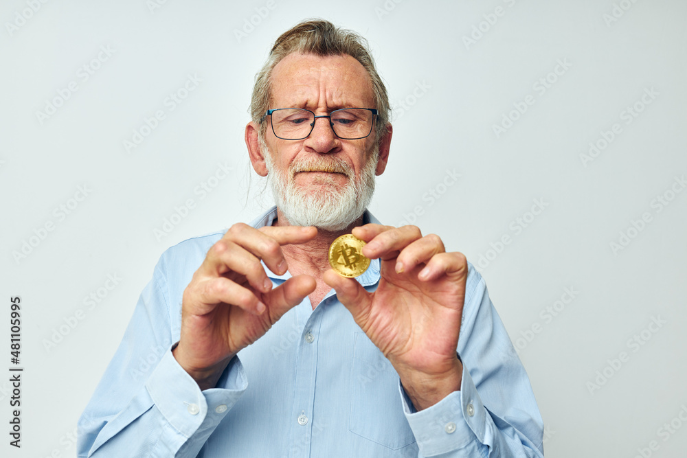 elderly man cryptocurrency bitcoin investment isolated background elderly man cryptocurrency bitcoin investment isolated background