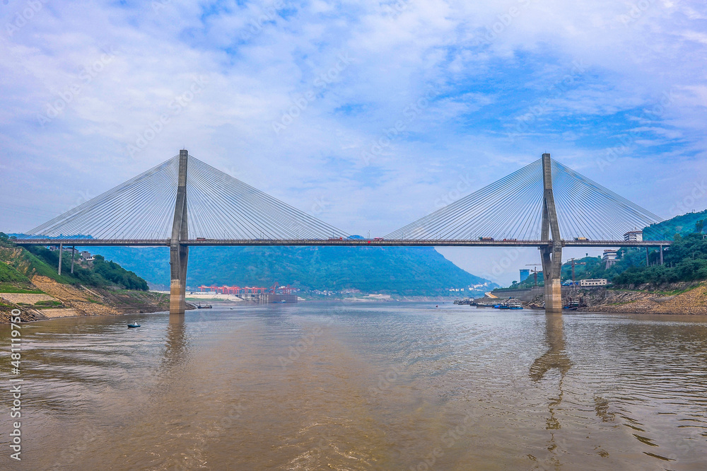 Fototapeta premium Changjiang River Bridge, Suspension Bridge, Chongqing, China