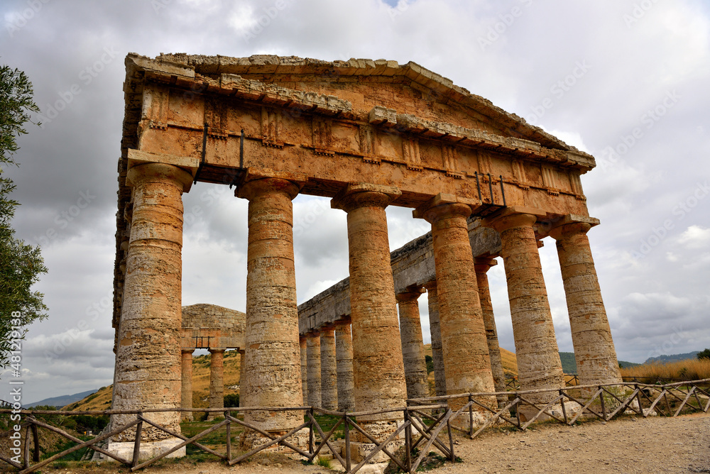 Old greek temple at Segesta, trapani Sicily, Italy Old greek temple at Segesta, trapani Sicily, Italy