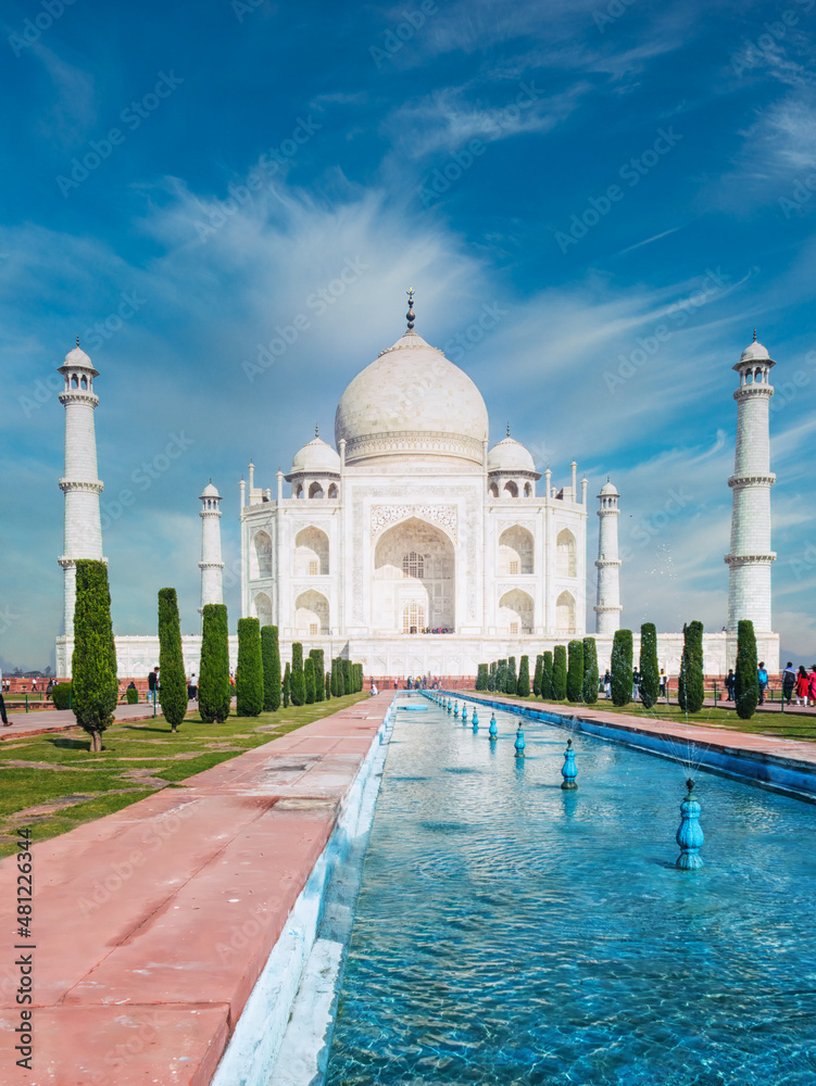 Fototapeta premium The Great Taj Mahal, Agra, India