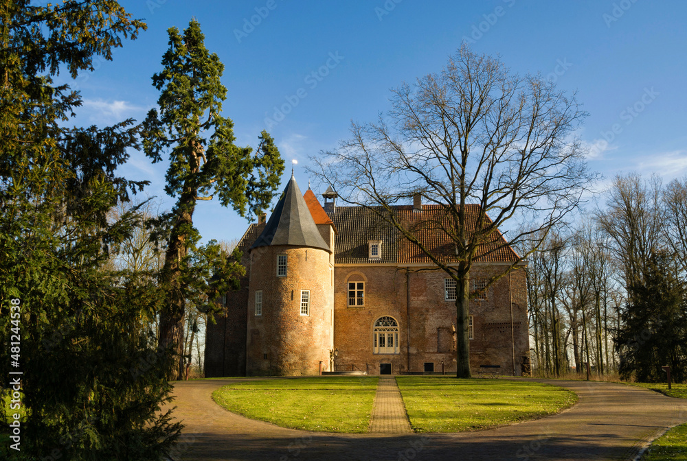 Nederhemert is a castle in the village Nederhemert-Zuid