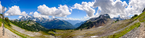 A panoramic view from the Chain Lakes Loop hiking trail in the North Cascades © Harrison