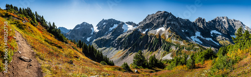 A panoramic view of fall foliage along the hiking trails on the Sahale Arm and Cascade Pass in the North Cascades in Washington