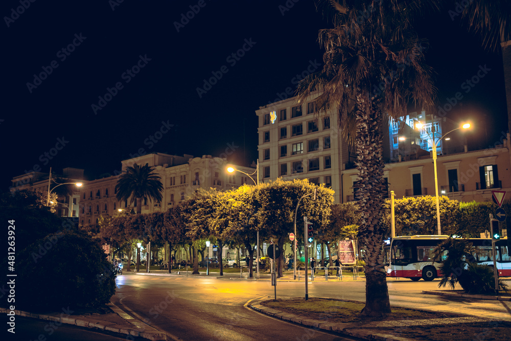 Fototapeta premium Bari center at night
