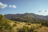 Paysage de montagnes dans la Drôme dans le sud de la France