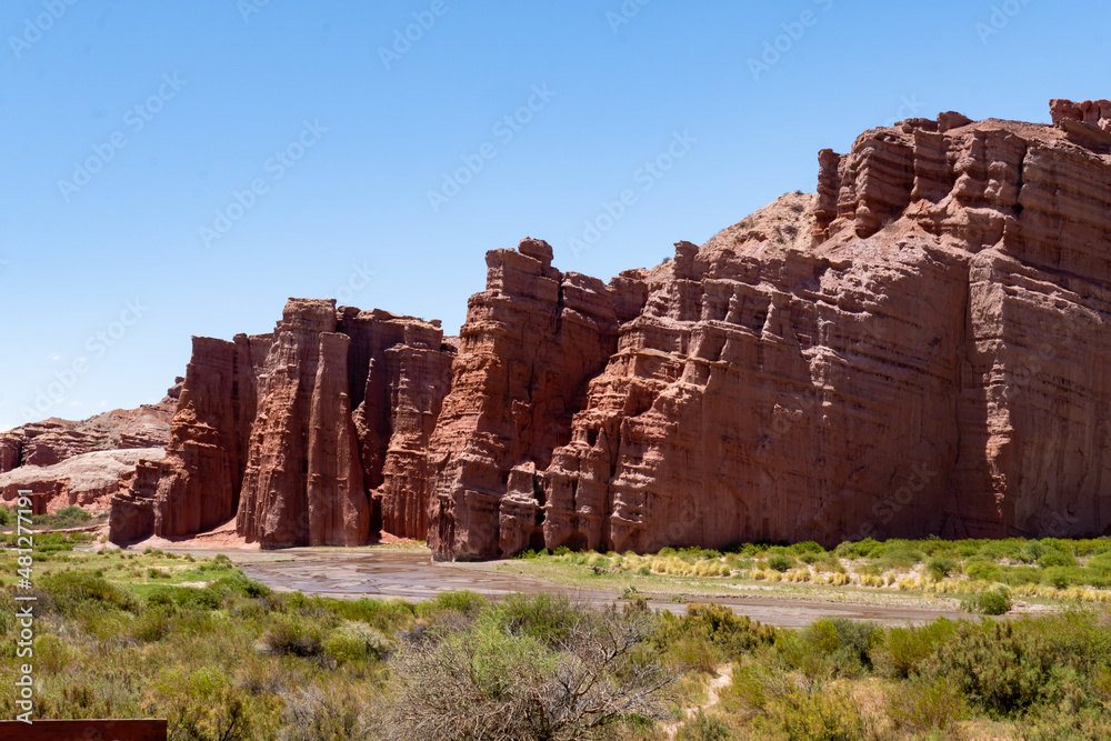 Fototapeta premium landscape of red mountains with a river