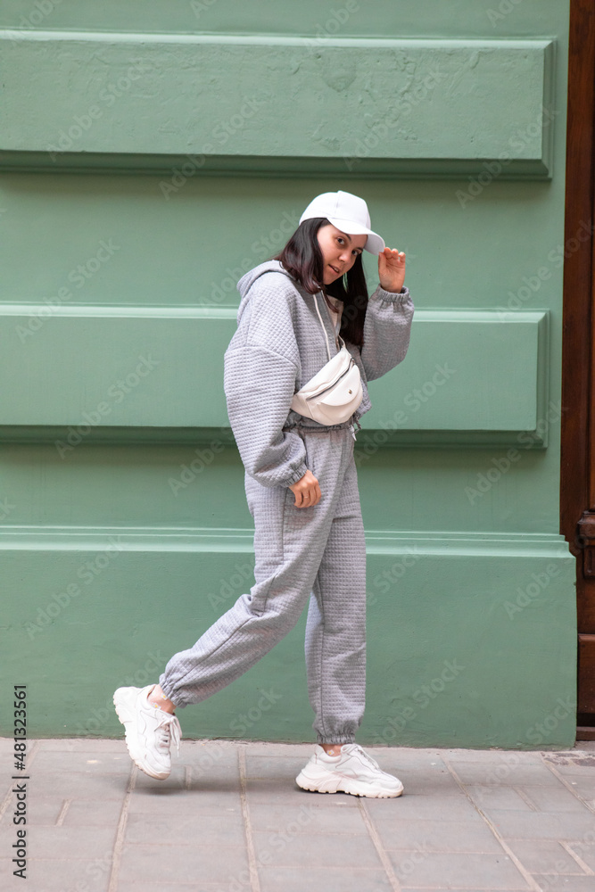 woman model in baggy cloth outfit