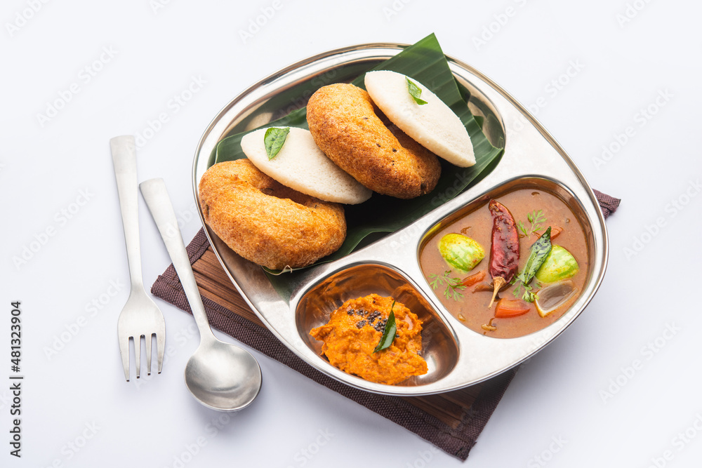 Idli Vada sambar Idli Vada sambar