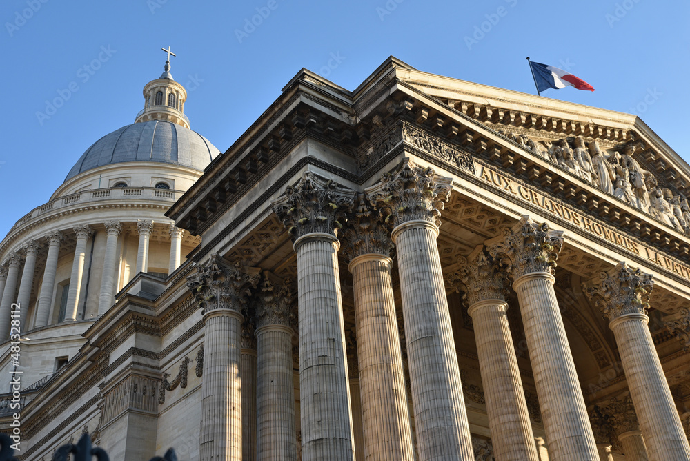 Colonnade du Panthéon à Paris, France