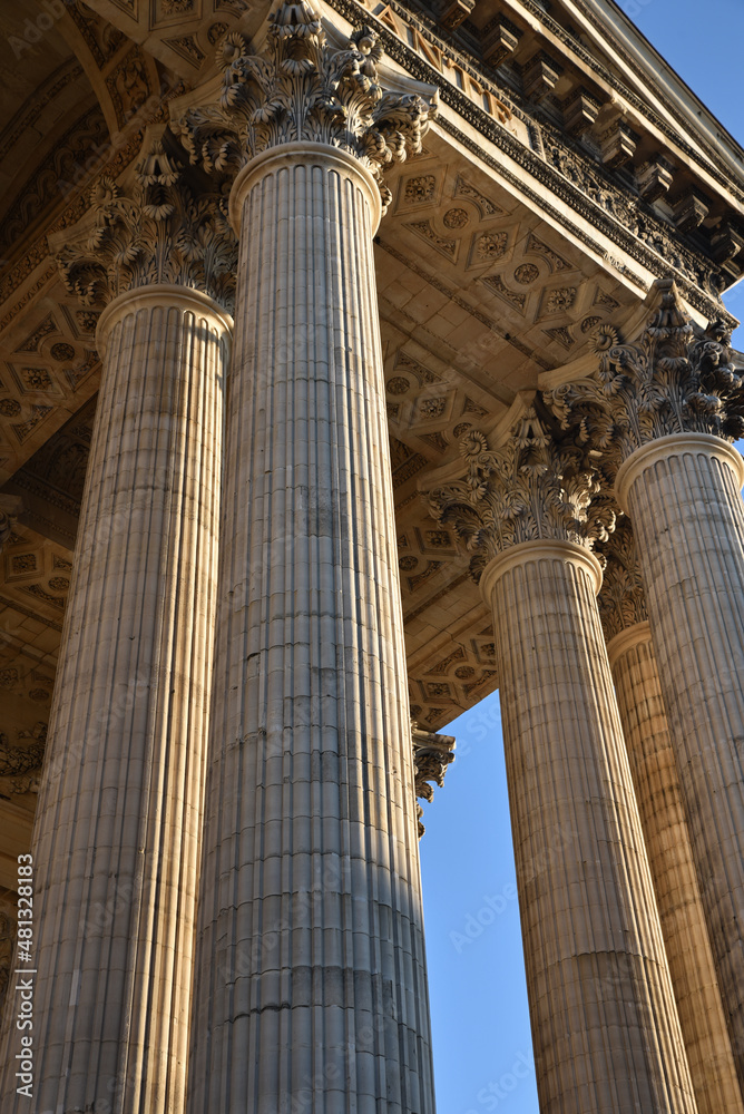 Colonnes du Panthéon à Paris, France