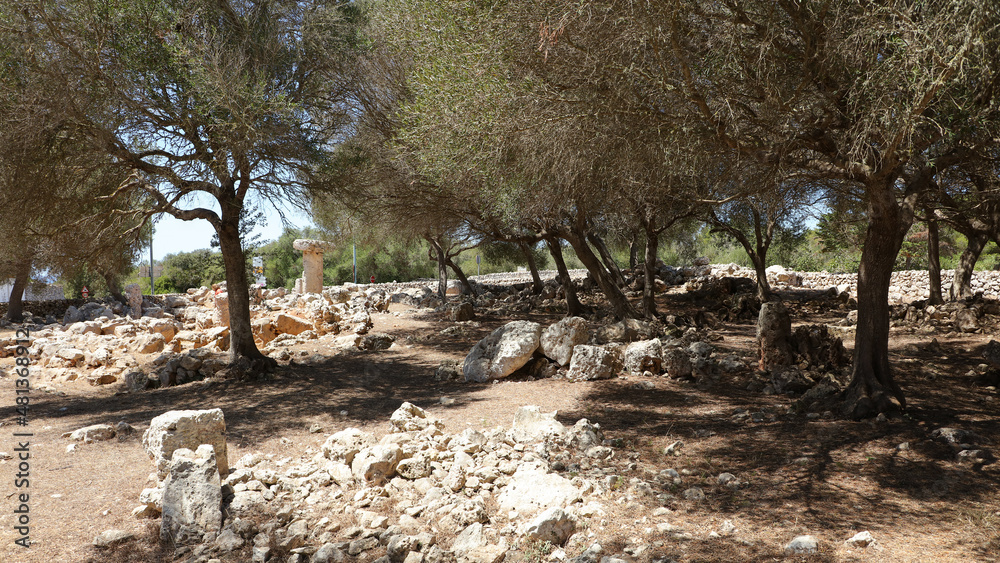 Poblado talayótico de Binissafullet, Sant Lluis,
Menorca, Islas Baleares, España Poblado talayótico de Binissafullet, Sant Lluis,
Menorca, Islas Baleares, España