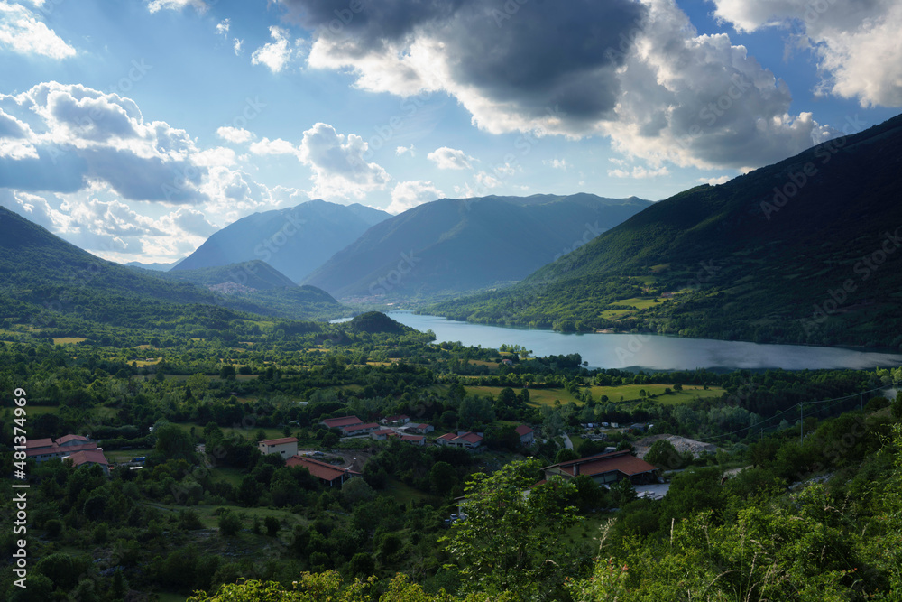 Fototapeta premium Lake of Barrea, in Abruzzi, Italy