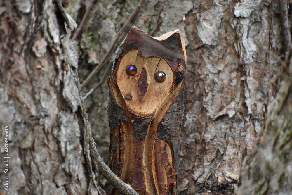 Obraz premium homemade wooden owl
