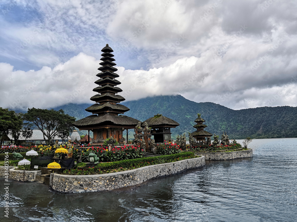 Pura Ulun Danu Temple, Lake Bratan, Bali, Indonesia