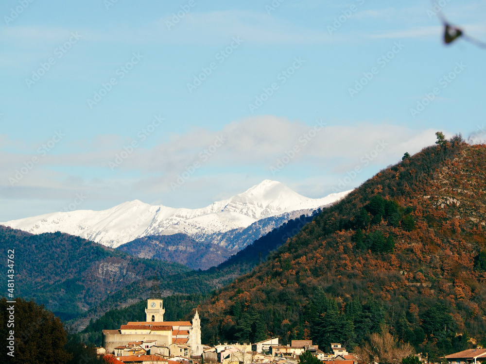 Vue de Digne-les-Bains préfecture des Alpes de Haute-Provence (04)