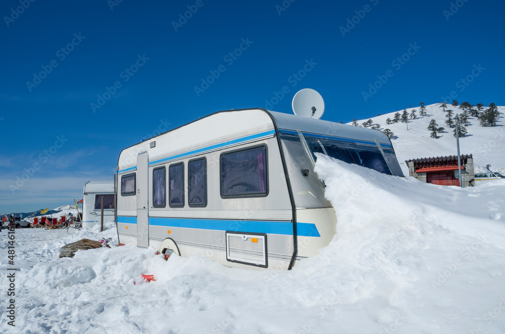snow caravan trailer winter travel cold ice
