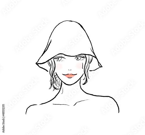 サウナハットをかぶり、サウナで汗をかくロングヘアの女性。正面向き。