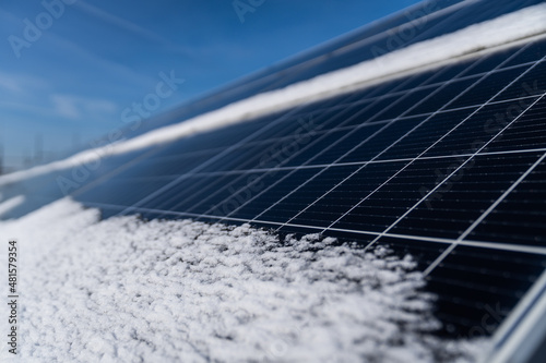 snow on photovoltaic panels - snow removal - power outage