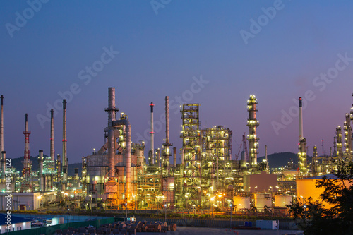 Wallpaper Mural Oil​ refinery​ and​ plant of petrochemistry industry in oil​ and​ gas​ ​industry Torontodigital.ca