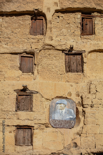 Taskale is one of the places to visit in Karaman with its granaries, Manazan Caves and İncesu Cave. photo