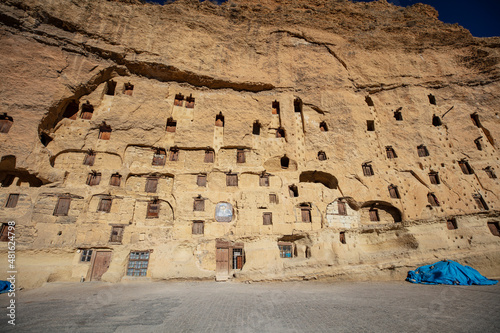 Taskale is one of the places to visit in Karaman with its granaries, Manazan Caves and İncesu Cave. photo