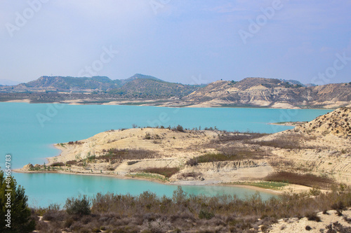 Vega Baja del Segura - Embalse de la Pedrera un lago azul turquesa.  photo