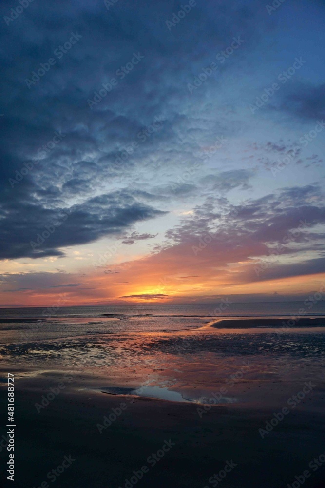 Fototapeta premium sunset on the beach