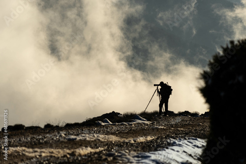 Photographer shootinng at the mountain. © Francisco