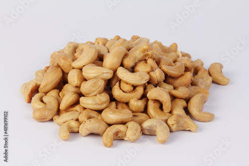 Canvas Print Fotografia de nueces de la India sobre fondo blanco