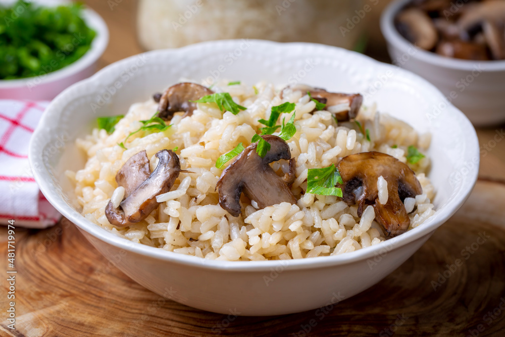 Mushroom rice pilaf, Turkish name; Mantarli pirinc pilavi Mushroom rice pilaf, Turkish name; Mantarli pirinc pilavi