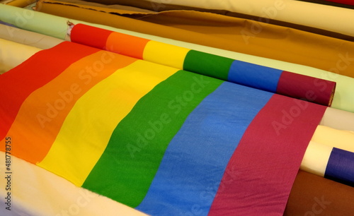 Canvastavla Pièce de tissu aux couleurs de l'arc en ciel.